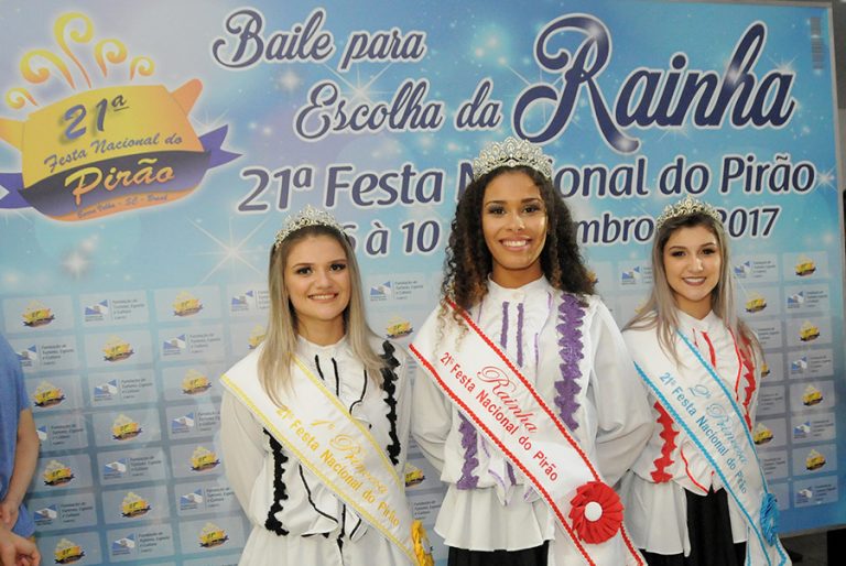Barra Velha – Thauana Volkman é eleita rainha da 21ª Festa Nacional do Pirão