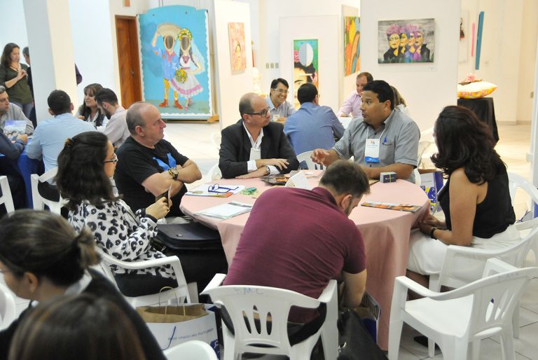 Sessão de Negócios reúne 35 empresas em Balneário Piçarras